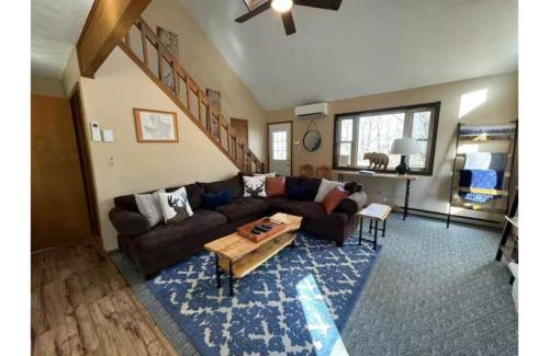 Albrightsville Casa | Sweet Darlene with Hot Tub, Game Room and Pet Friendly