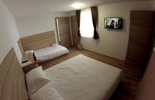 Postojna Cama Y Desayuno | Sweet Dreams Rooms and Apartments Postojna