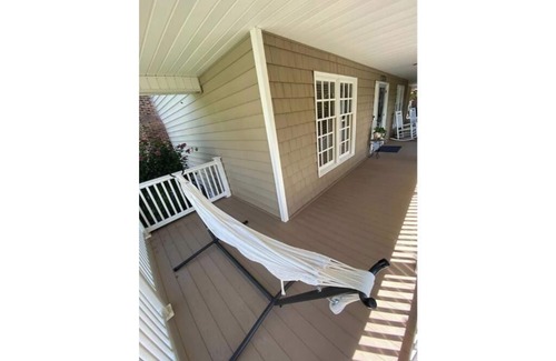 Winston - Salem Casa | Sweet Southern Dream - 3 Bed, 2.5 Bath, & Office