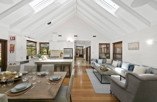 Pokolbin Casa | Sweetacres Hunter Valley - 5 uniquely styled cottages and stunning main house