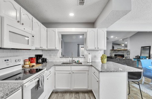 Southside Casa | Sweetwater · Sweetwater home in Heart of Mandarin