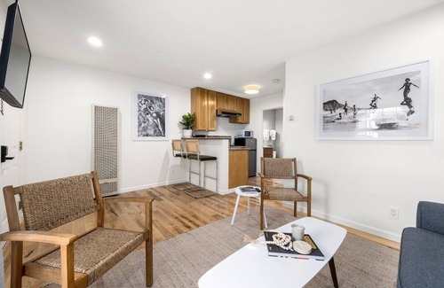 Eastside Santa Cruz Hotel | Swell House Santa Cruz -Suite 1