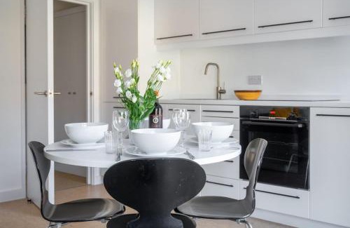 Norwich Apartamento | Swift Host - 2 Bedrooms - Apartment - Great Location - Parking