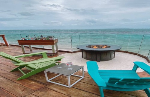 Puerto Morelos Apartamento | Swim-up Luxury Suite: A Caribbean Retreat, ALL-INCLUSIVE WITH PREMIUM BENEFITS