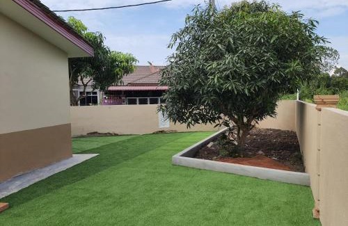 Krubong Casa | Swimming pool with 5 bedroom house Full AC near Stadium Hang Jebat