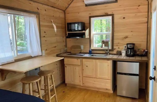 Clarkesville Cabina | Sycamore Tiny Home at Bleu Canoe Campground