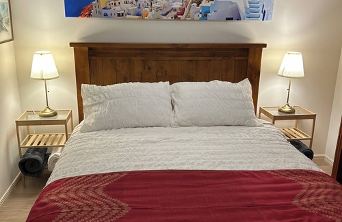 Craignish Cama Y Desayuno | Synergy Beachside Nudist Retreat QB/Hot tub Heated pool private gardens