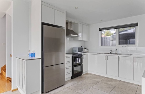 Opossum Bay Casa | Syrrah Serenity Beachfront Bliss at Opossum Bay