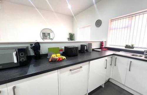 Leicester Casa | Syster Properties Comfortable Leicester Glen Cottage Stay with Free Parking LE3