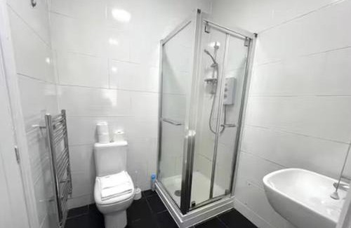 Leicester Apartamento | Syster Properties Leicester LE3 Stay with Free Parking Peaceful Area at Sangha walk