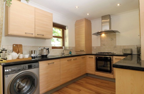 Llanddaniel Fab Cabaña | Tŷ Gareg