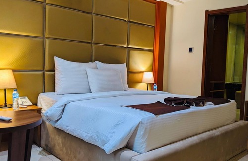 Maitama Cama Y Desayuno | T E L E By Summerset Continental Hotel