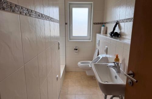 Wegberg Apartamento | T&K Apartments - Wegberg - 4-7 room Apartments - private parking - WIFI - Fully equipped kitchen