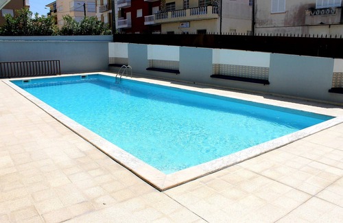 Pedrogao Apartamento | T2 junto a la playa, con piscina, WIFI y TV por cable, en Praia do Pedrogão
