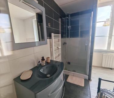 Blois Apartamento | T2 COMPLET BLOIS Centre 38 M2-Parking et linge inclus