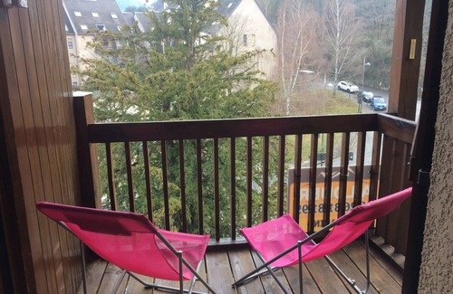 Bagneres-de-Luchon Apartamento | T2 Duplex Apartment Cabin al pie del teleférico (estacionamiento, bodega)