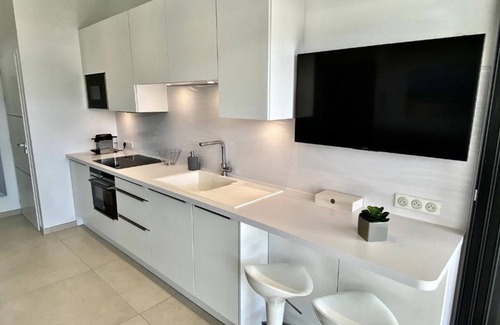 Carqueiranne Apartamento | T2 les Pieds Dans L'eau aux Pins Penchés !