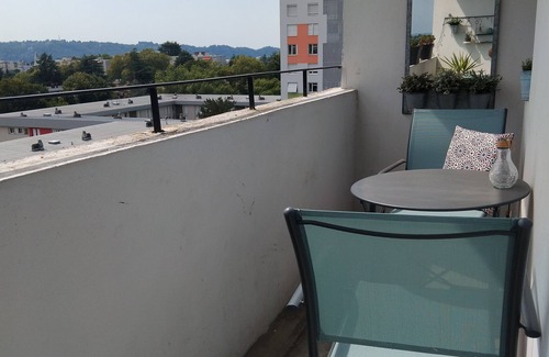 Dufau-Tourasse Apartamento | T2 Lumineux, vue Dégagée, Proche Toutes Commodités, Loisirs, Transports