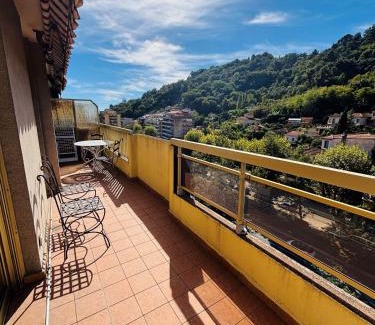Menton Apartamento | T2 Menton - Garage - Proche centre ville & mer