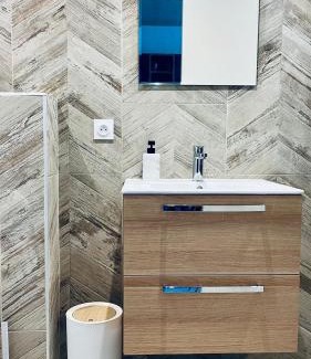 La Tour-du-Pin Apartamento | T2 neuf centre ville la tour du pin-Clim-parking-gare