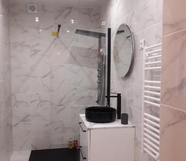 Oasis - Maroc Apartamento | T2 tout confort, GP/Moto/24h/Le Mans Classic