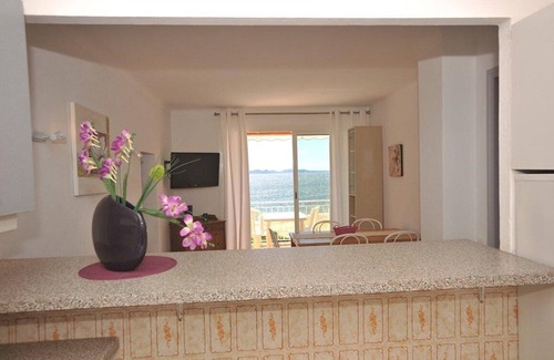 La Londe-les-Maures Apartamento | APARTAMENTO T3 *** a 10 metros de la playa con vista al mar y piscina climatizada (8)