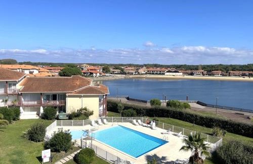 Vieux-Boucau-les-Bains Apartamento | T3 Duplex avec Terrasse, Piscine et Parking à Vieux-Boucau - FR-1-379-115