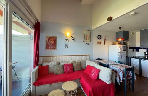 Vieux-Boucau-les-Bains Apartamento | T3 Duplex avec Terrasse, Piscine et Parking à Vieux-Boucau - FR-1-379-115