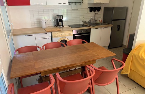Bonneveine Apartamento | T3 garden apartment with 100 m2 garden near the sea and Stade Vélodrome
