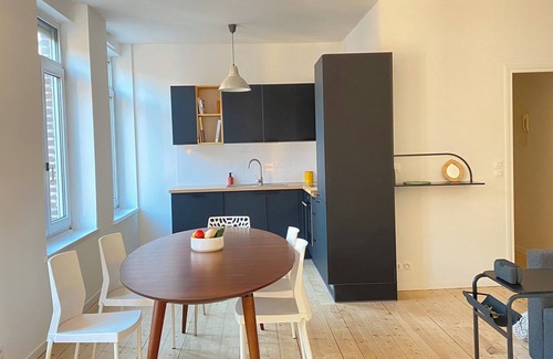 Lille-Moulins Apartamento | T3 Lumineux au Design Sobre en Plein Coeur de Moulins à Lille Garage 2 Places
