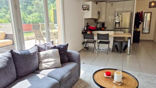 La Trinite Apartamento | T4 avec grande terrasse - BBQ - parking