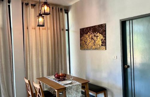 Si Samrong Cama Y Desayuno | Ta Thai Cooking & Stay