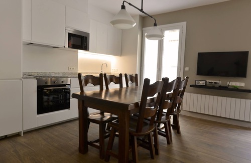 Egia Condominio | TABAKALERA NEW APARTAMENT SAN SEBASTIÁN JUST RENOVATED 2-8 GUEST