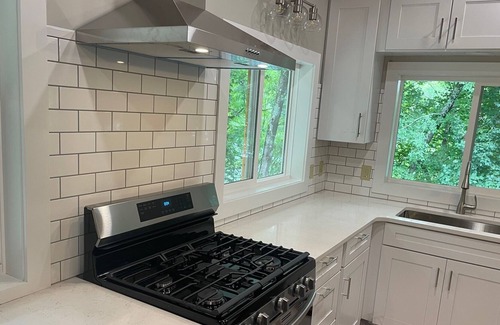 Golden Casa | Table Rock Lake Lakefront, Easy Walkdown, Very Quiet, Newly Renovated