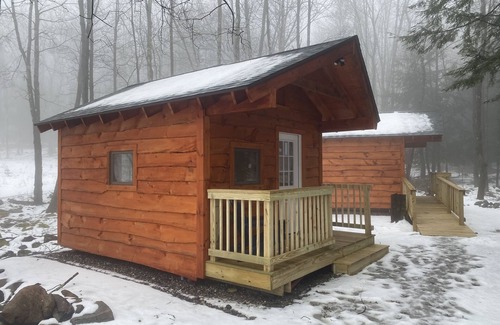 Sand Lake Cabina | Taborton Harvest Boulder Pines Cabin in the woods