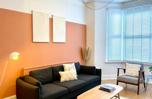 Grangetown Casa | TAFFS MEAD HOUSE Central City Location, nr Stadium, Family Friendly!