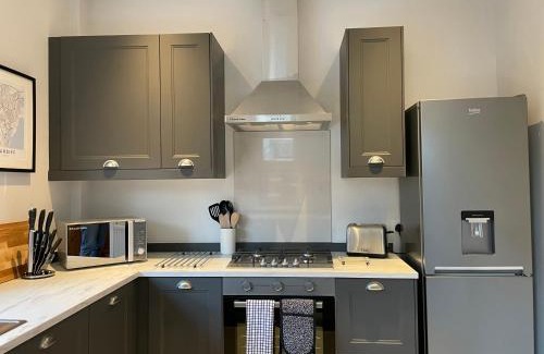 Grangetown Casa | TAFFS MEAD HOUSE Central City Location, nr Stadium, Family Friendly!