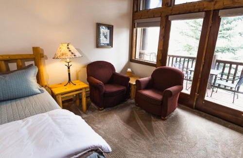 Estes Park Hotel | Taharaa Mountain Lodge