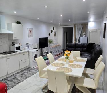 Charleroi Apartamento | TAHIRI House 64 F1