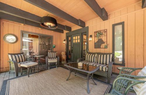 Tahoe Sierra Estates Casa | Tahoe City 4BR 4 Full Bathroom Home Near Palisades Close to Town