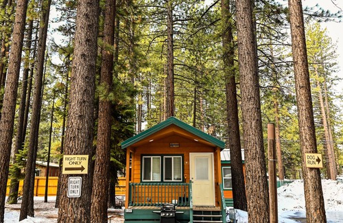 Tahoe Valley Cabina | Tahoe Valley Campground