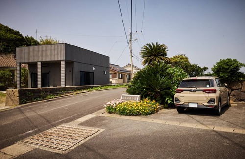 Goto Casa | TAKASAKI STAY, an inn located about a 1-minute walk from Takasaki Beach in Mitsui Raku, Fukue Island, Goto Islands.