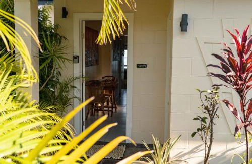 Takitumu District Casa | Take-A-Break Islander on the Beach Villa - Vaimaanga