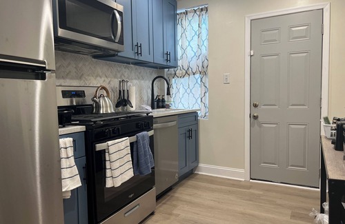 West Philadelphia Casa | Take a look at this beautiful 2 bedroom home