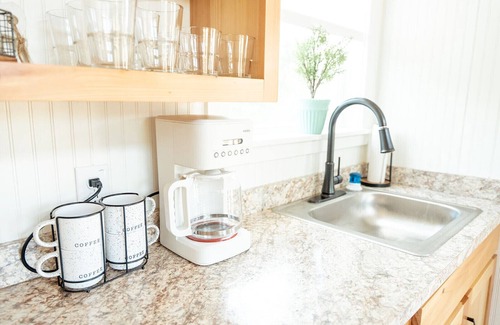 Dripping Springs Cabina | Take it Easy in a Casita with everything you need