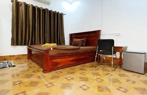 Taphul Village Area Cama Y Desayuno | Takeo Guesthouse