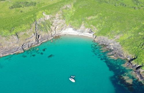 Looe Casa | Talehay Cottages