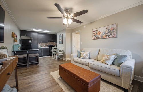 Tallahassee Condominio | Tallahassee Gem-Next to Doak and CollegeTown-Ideal for FSU weekend.3 minute walk