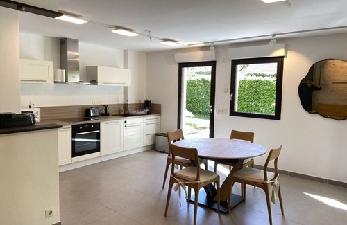 Talloires-Montmin Apartamento | TALLOIRES, TYPE 3 rez de jardin, proche lac, 4 pers.