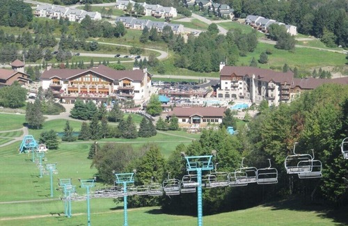 Ellicottville Condominio | Tamarack Club At Holiday Valley Ski in/out Deluxe Condo w/ Mini Kitchen Sleeps 4